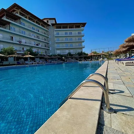 Europa Grand Hotel *